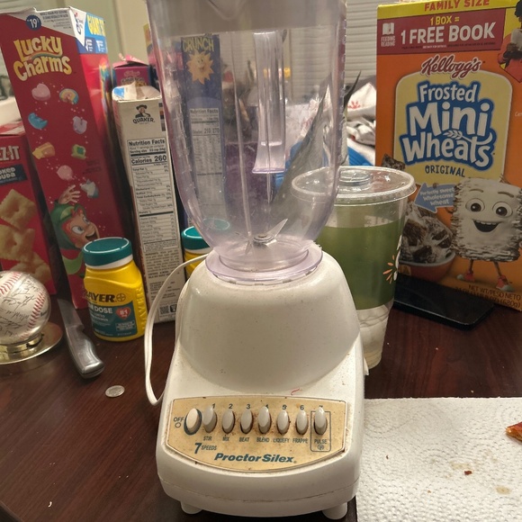 Blender - Picture 1 of 2